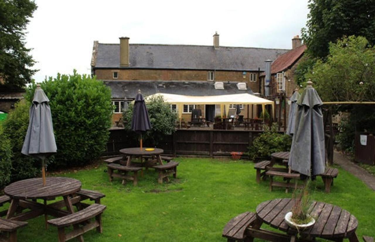 The Fleur-De-Lis Hotel Chiselborough Esterno foto